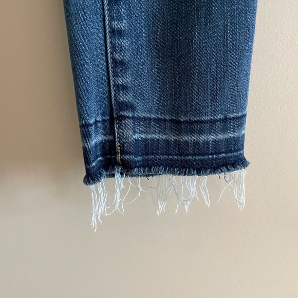 Aritzia Denim Forum The Nico Mid Crop Cropped, Mid-rise Skinny Jean Size 24 - Picture 7 of 9